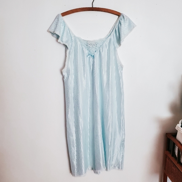Vintage ribbed nightgown - Picture 3 of 6